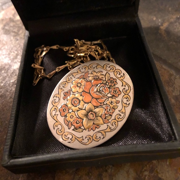 Vintage Reed Barton Damascene Pendant 